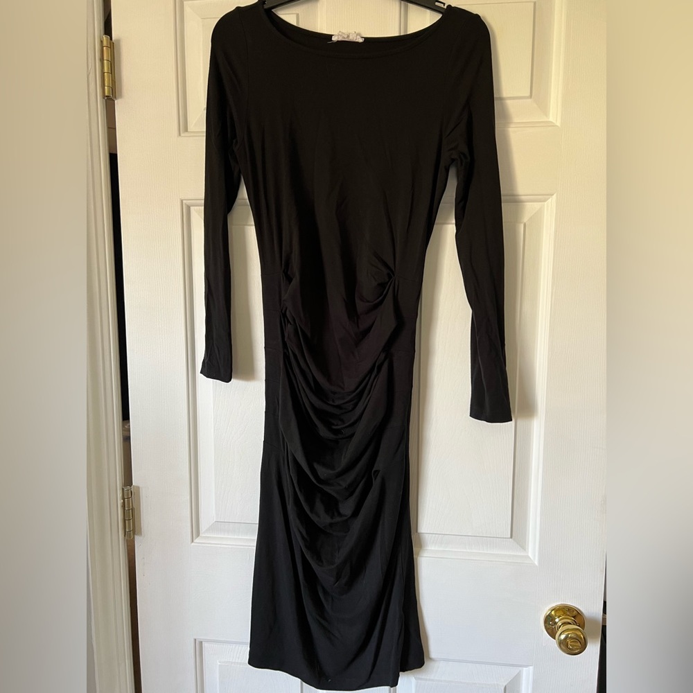 Ingrid & Isabel ruched maternity dress